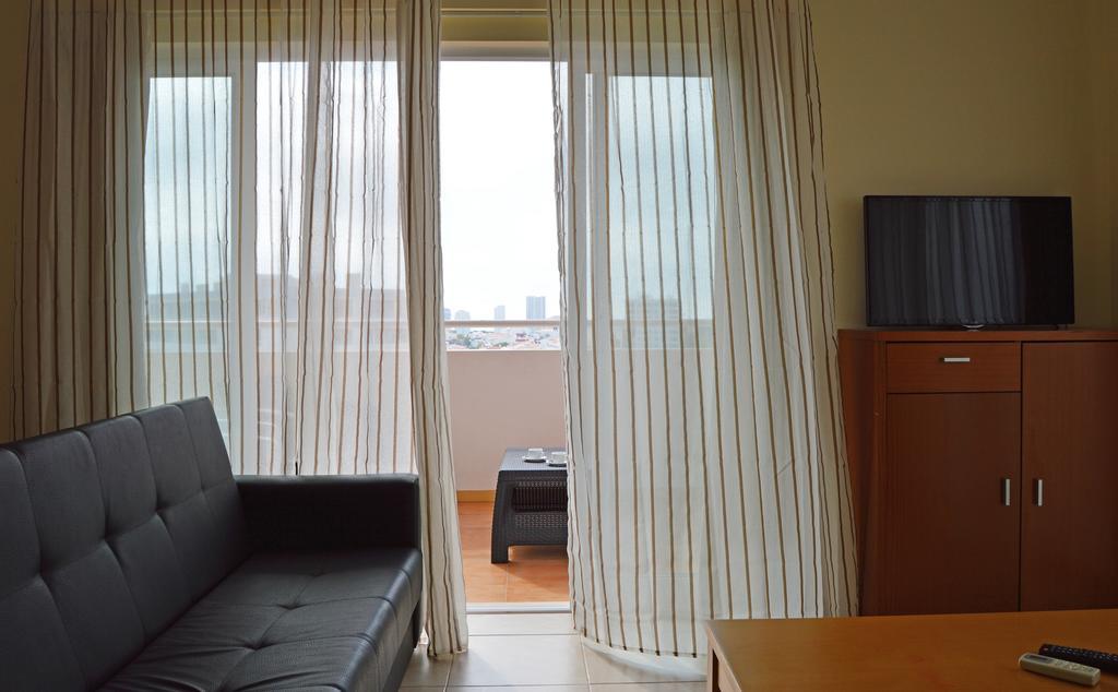 Urban Flamingo Residence Портиман Стая снимка